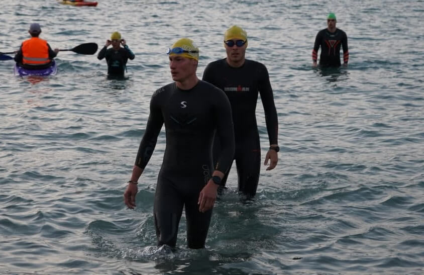 Reto Straessle TriMeca Schwimmstart am Inferno Triathlon 2026