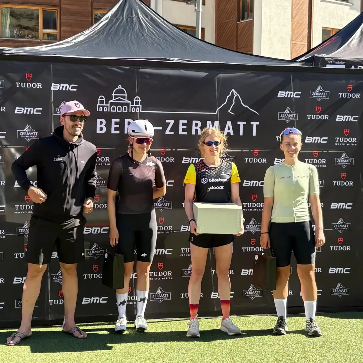 Petra Eggenschwiler auf dem Podium bei Chasing Cancellara Bern–Zermatt 2026