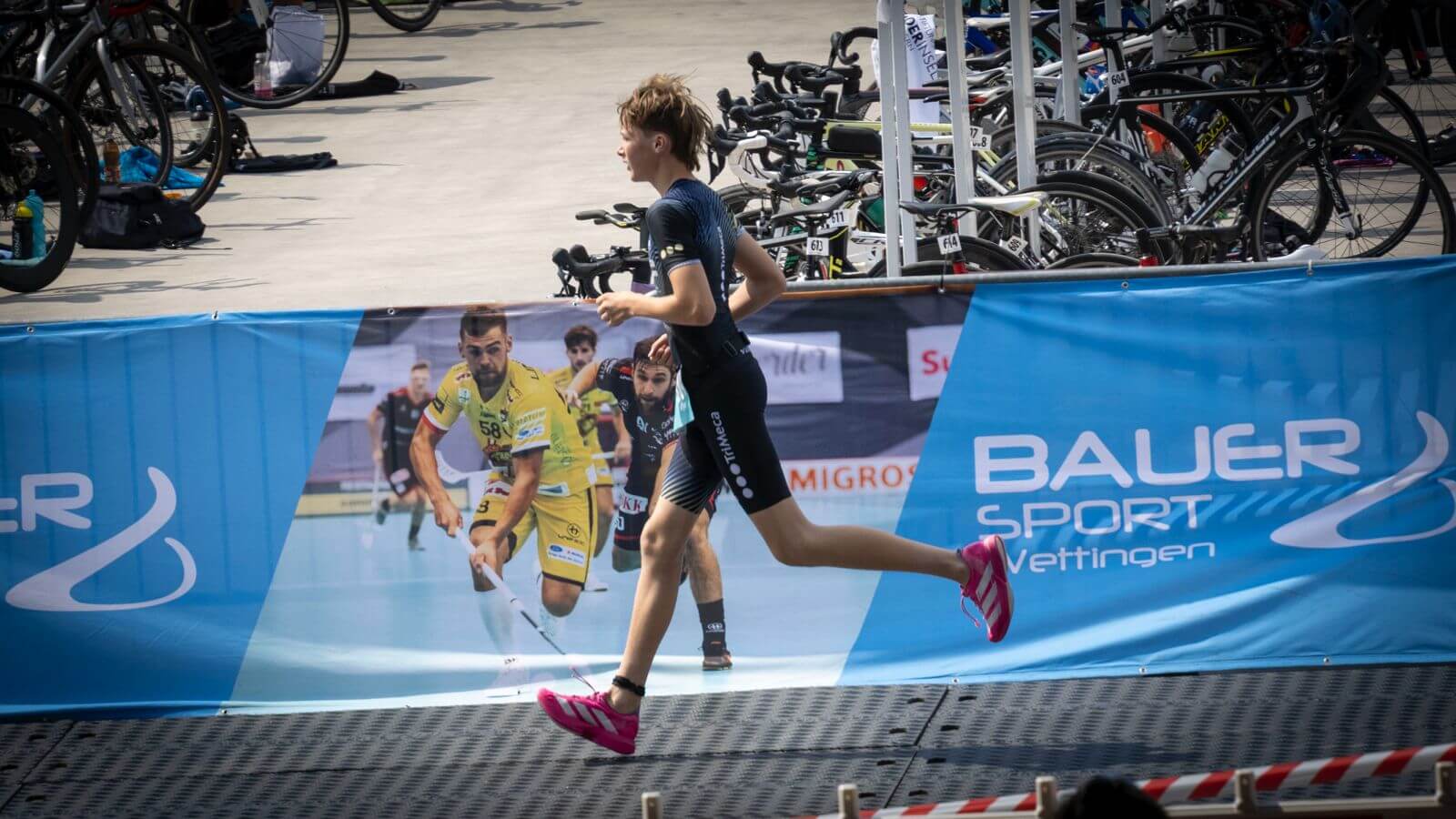Ryu Flury TriMeca beim Laufen am Tägi Triathlon 2026